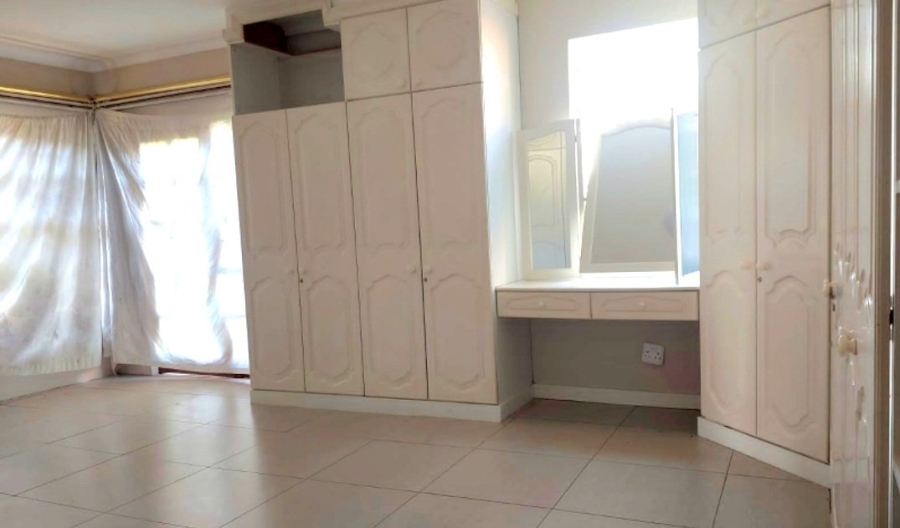 3 Bedroom Property for Sale in Uitenhage Central Eastern Cape